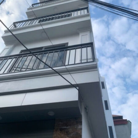 CC NHÀ QUANG TIẾN, ĐẠI MỖ – SÁT VIN SMART, LÔ GÓC , Ở NGAY 35M²/5T NHỈNH 5 TỶ