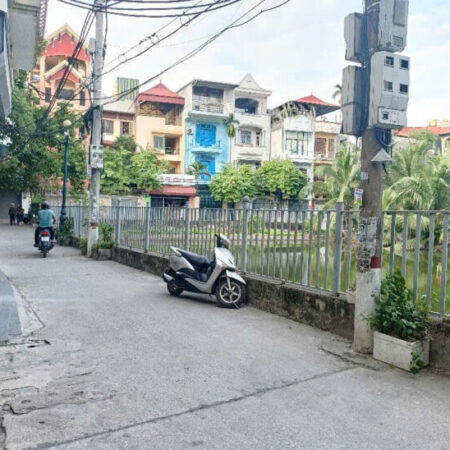 Bán 99M giáp bát tặng nhà ô tô tránh kinh doanh hoàng mai Bán 99M giáp bát tặng nhà ô tô tránh kinh doanh hoàng mai