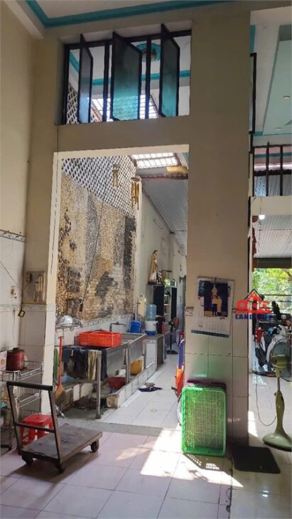 NP1028 nhà 1 lầu, khu xóm đạo an ninh, đường kinh doanh. tihết kế 4 phòng ngủ
