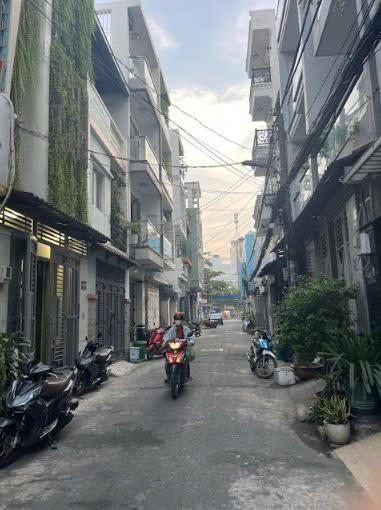 NHÀ ĐẸP KHU PHÂN LÔ – CAO TẦNG ĐỒNG BỘ – AN NINH – VỊ TRÍ TRUNG TÂM BÌNH TÂN NHÀ ĐẸP KHU PHÂN LÔ – CAO TẦNG ĐỒNG BỘ – AN NINH – VỊ TRÍ TRUNG TÂM BÌNH TÂN