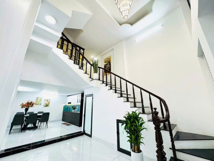 LÔ GÓC 2 THOÁNG – Ô TÔ DỪNG ĐỖ 15M – TRUNG TÂM NGÃ TƯ SỞ 7,59 tỷ ????Khương Đình 36/40T1, 5 Tầng