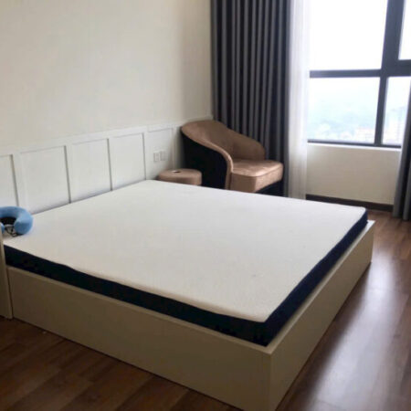 Bán gấp căn 2 ngủ tầng trung Home City, 177 Trung Kính, giá rẻ nhất thị trường