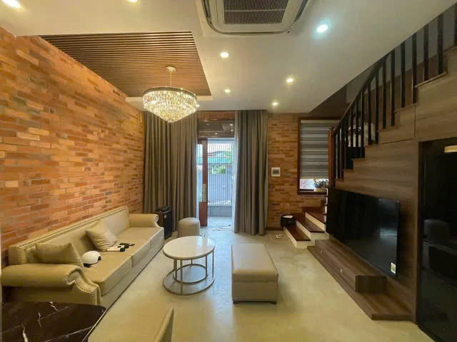 BÁN NHÀ RIENG PHỐ NGỌC THỤY- LONG BIÊN 56M2, 4 TẦNG, MT 5.2M, 6 TỶ.