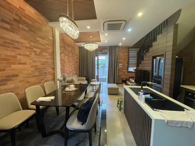 BÁN NHÀ RIENG PHỐ NGỌC THỤY- LONG BIÊN 56M2, 4 TẦNG, MT 5.2M, 6 TỶ.