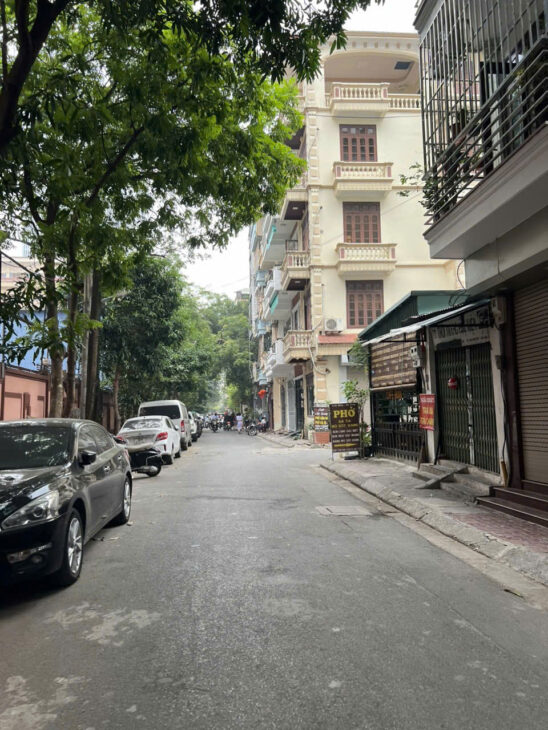 BÁN NHÀ 4 TẦNG NGHĨA ĐÔ CẦU GIẤY ÔTÔ TRÁNH KINH DOANH SẦM UẤT