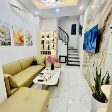 NHỎ TIỀN-PHỐ VIP-TT Q. HAI BÀ TRƯNG- NHÀ 4 tầng- HƠN 5 tỷ- NGÕ THÔNG-KINH DOANH NHỎ- Ô TÔ GẦN- Ở NHỎ TIỀN-PHỐ VIP-TT Q. HAI BÀ TRƯNG- NHÀ 4 tầng- HƠN 5 tỷ- NGÕ THÔNG-KINH DOANH NHỎ- Ô TÔ GẦN- Ở