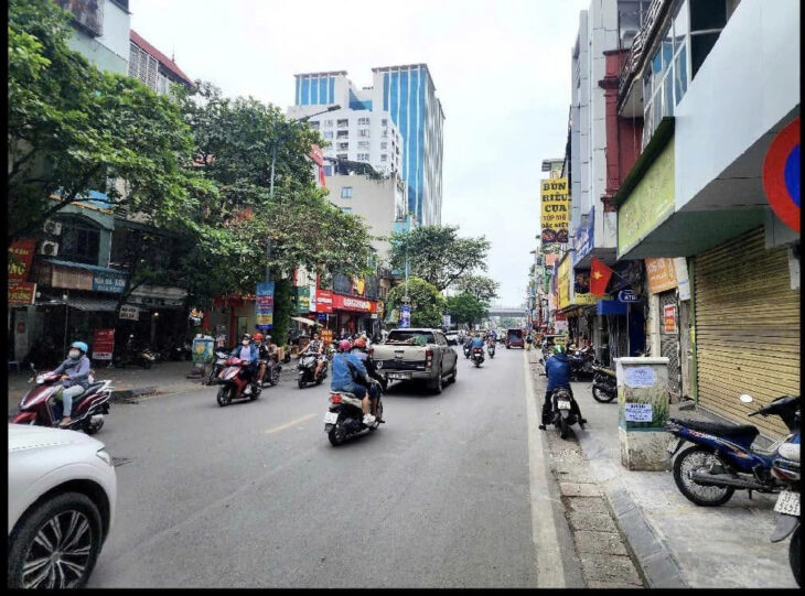 Bán nhà Phố Bạch Mai,50m2,Ô TÔ ĐỖ CỔNG,FULL NỘI THẤT LONG LANH ,MUA VỀ Ở LUÔN.7.x TỶ