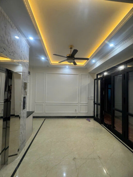 Trung tâm phố cổ – Thang Máy nhập khẩu – View Hồ – NHà Mới – full Nội Thất – Ở Ngay – Bán nhà Ngọc
