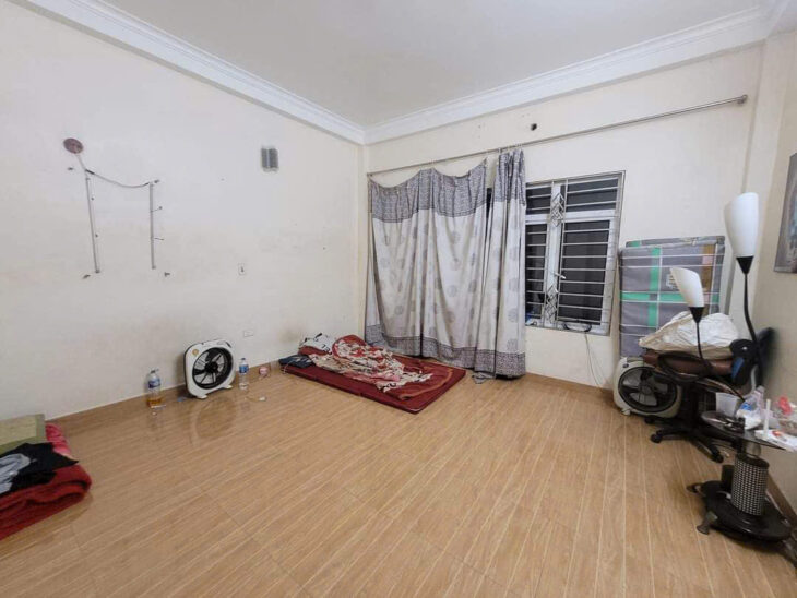 LÔ GÓC- 15 M RA MẶT PHỐ- NHÀ DÂN XÂY- ĐẦU TƯ ĐỈNH 8,96 tỷ – Nguyễn Khang 43m, 4 tầng, MT 4.5m Cầu