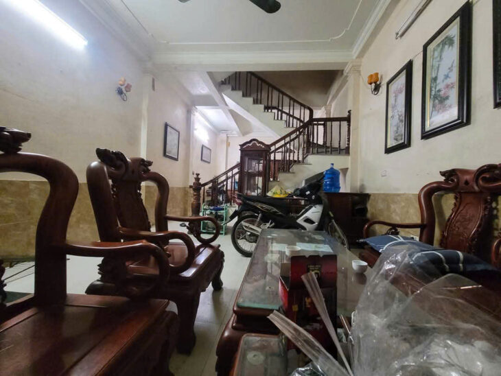 LÔ GÓC- 15 M RA MẶT PHỐ- NHÀ DÂN XÂY- ĐẦU TƯ ĐỈNH 8,96 tỷ – Nguyễn Khang 43m, 4 tầng, MT 4.5m Cầu