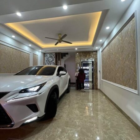 Siêu phẩm Hoàng Quốc Việt gara ô tô vỉa hè ô tô tránh ô thang máy, KD VP, SPA 68m-18.2 tỷ