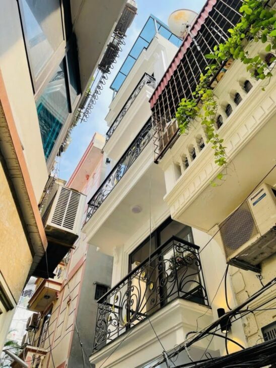 BÁN NHÀ – PHỐ VỌNG – 32M – 5 TẦNG – 5.7 TỶ – NHÀ ĐẸP – 2 MẶT THOÁNG – GIAO THÔNG THUẬN TIỆN