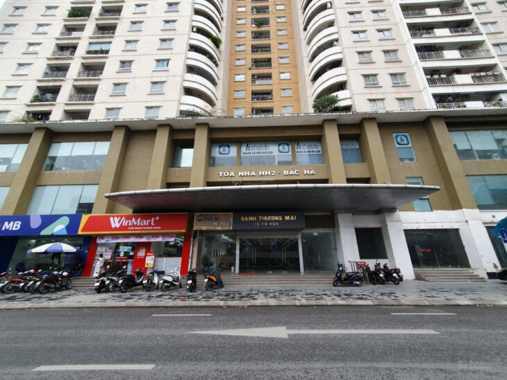 Cho thuê văn phòng 105m2 ở Tố Hữu – Lê Văn Lương sẵn nội thất ngăn 3 phòng đầy đủ PCCC giá 25 triệu
