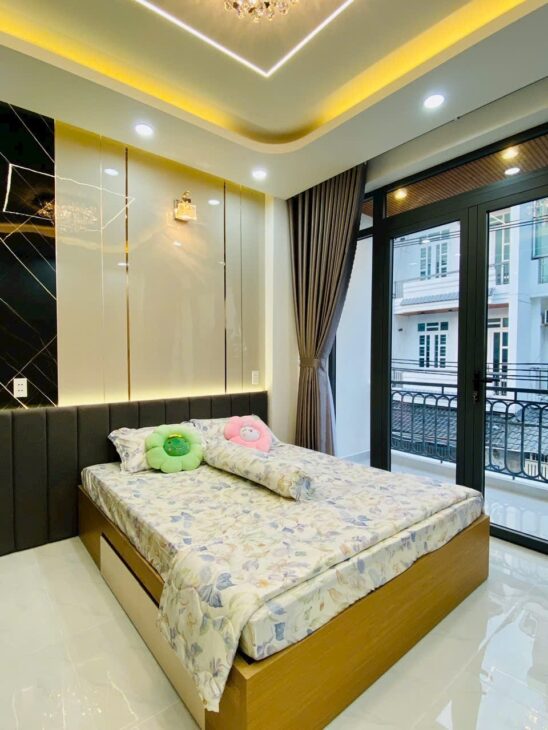 NHÀ MẶT TIỀN ĐƯỜNG SỐ 1 -PHƯỜNG 13 – GÒ VẤP – XE HƠI NGỦ TRONG NHÀ – THIẾT KẾ HIỆN ĐẠI – 3 PHÚT RA