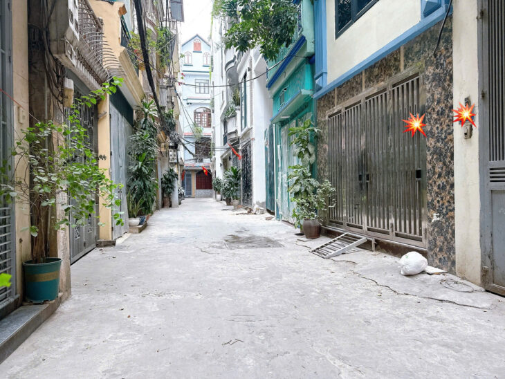 PHÂN LÔ THÁI HÀ – ĐỐNG ĐA – 50M2 x 5T – MT 3.7M – 15 TỶ – Ô TÔ NGỦ TRONG NHÀ-CÁCH PHỐ 50M