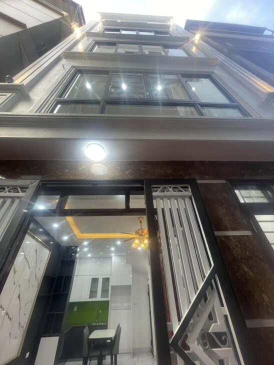 * ĐẠI TỪ – HOÀNG MAI – HN