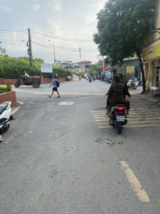 Bán nhà Thanh Đàm giá 2.65 tỷ, diện tích 43m2, 1 tầng, mặt tiền 3m