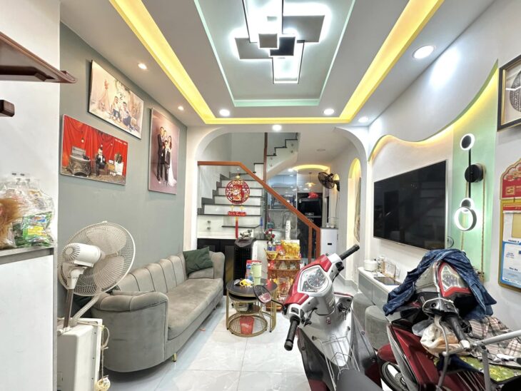 Siêu Phẩm Ngọc Thụy Long Biên, 31m², 5 Tầng, Full nội thất, Sẵn Sàng Dọn Vào Ở 0902318197