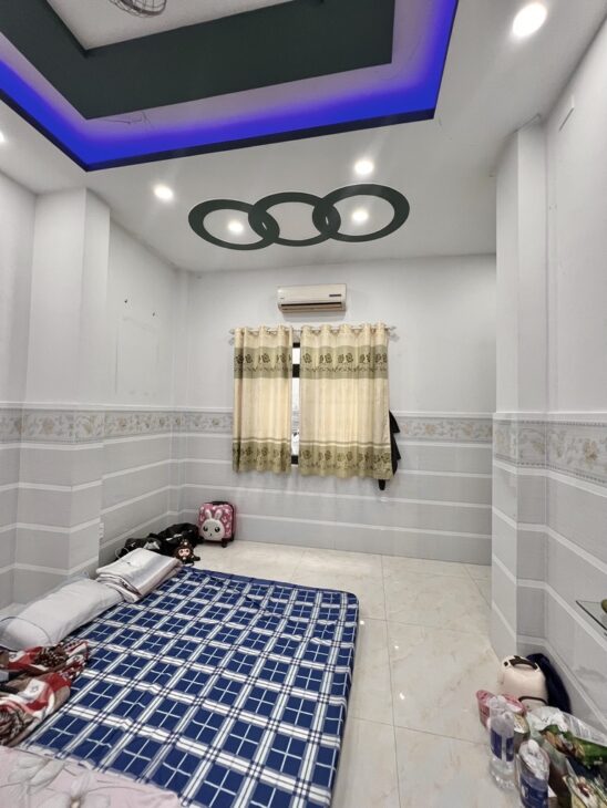 Chỉ 3.5 tỷ – Nhà 4 Tầng 4×6 BTCT, gần MT Nguyễn Sơn, Trung Tâm Q. Tân Phú,
