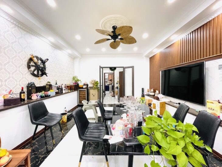 BÁN NHÀ PHÂN LÔ ÔTÔ ĐỖ CỬA – THANG MÁY – ÔTÔ TRÁNH SÁT NHÀ, KIM GIANG, HOÀNG MAI, 59M2 CHỈ 17 TỶ