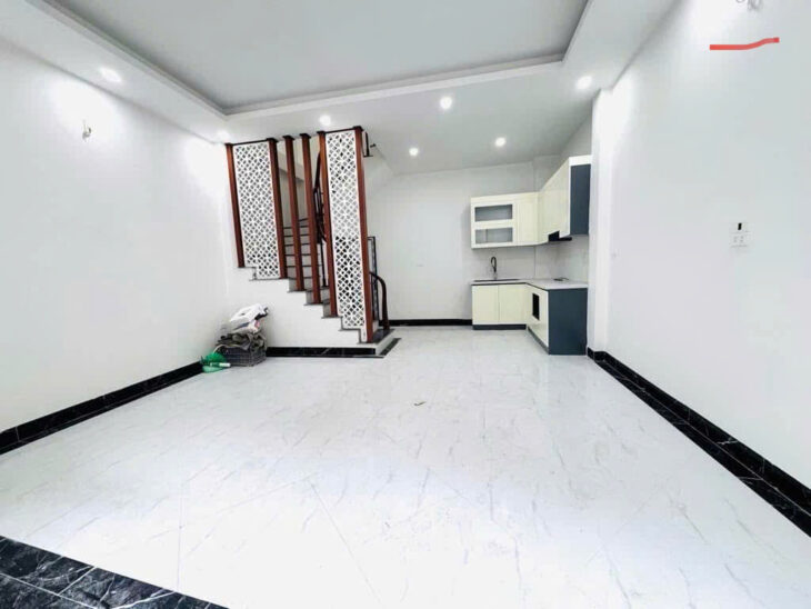 ngôi nhà Đẹp Đón Noel – Ngọc Thụy – xe con Đỗ Ngõ – Chỉ 4.X Tỷ