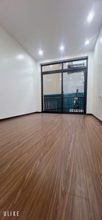 BÁN NHÀ RIÊNG PHỐ NGỌC TRÌ – LONG BIÊN, MỚI KÍNH KOONG, 47M2,4 TẦNG, 7.6 TỶ.