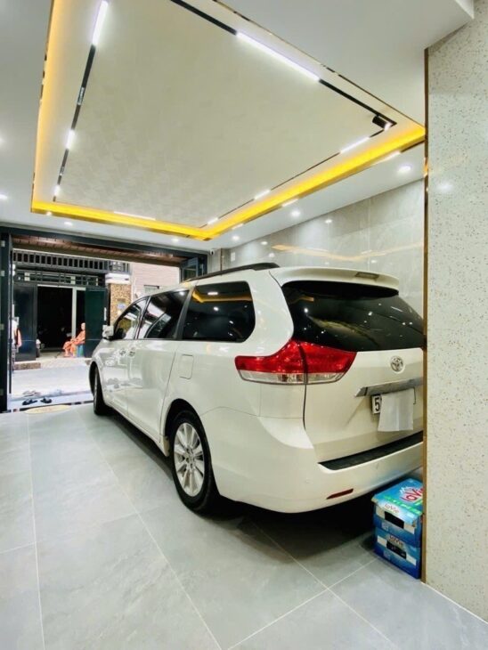 SIÊU PHẨM 5 TẦNG – XE HƠI NGỦ TRONG NHÀ – THANG MÁY XỊN XÒ – FULL NỘI THẤT – NHÀ THIẾT KẾ SIÊU