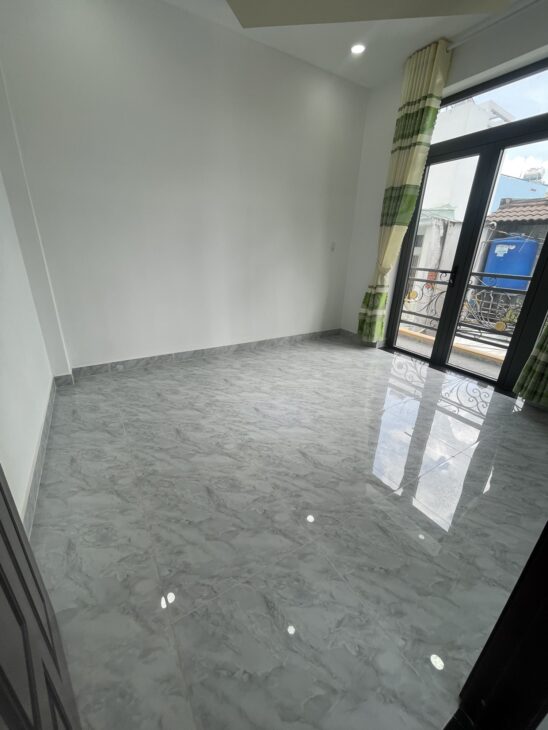 Bán nhà HUỲNH VĂN BÁNH, 3 lầu, 5m x 9m, giá 4.8 tỷ tl.