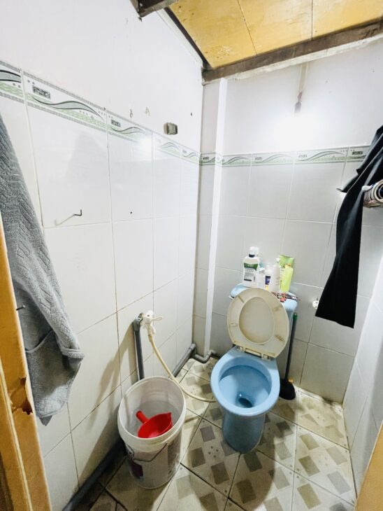 NHÀ HẺM XE HƠI GẦN MẶT TIỀN NGUYỄN THỊ THẬP , KHU VỰC AN NINH , DÂN TRÍ CAO