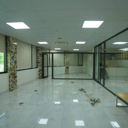 ⚜️ TÒA VĂN PHÒNG KÍNH SIÊU ĐẸP, LÔ GÓC KĐT NAM TRUNG YÊN, 180M2 8T MT 28M, CHỈ 99 TỶ ⚜️