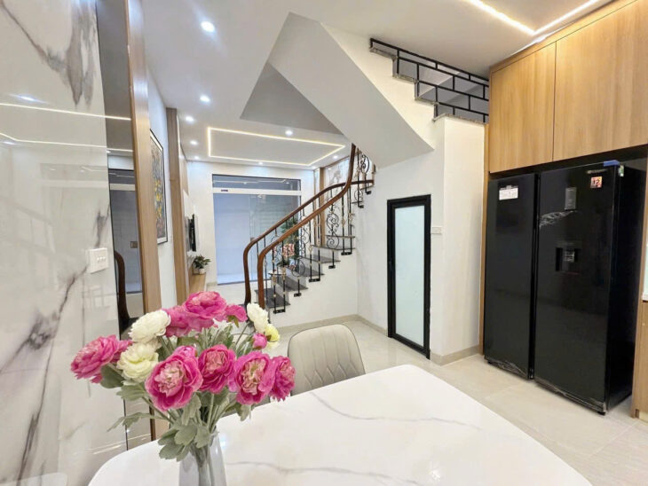 Nhà 5 tầng 6 ngủ cực đẹp Sang Sịn Mịn gần ô tô tại 144 Quan Nhân, Thanh Xuân