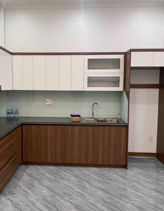 Chính chủ cần bán căn nhà 3 tầng kiên cố, ngõ ra đường Ngô Quyền, Trường Chinh
