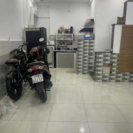 BÁN NHÀ 2 TẦNG, 28M², NGAY Q.8 – GIÁ CHỈ 2.7 TỶ – SỔ HỒNG CHÍNH CHỦ