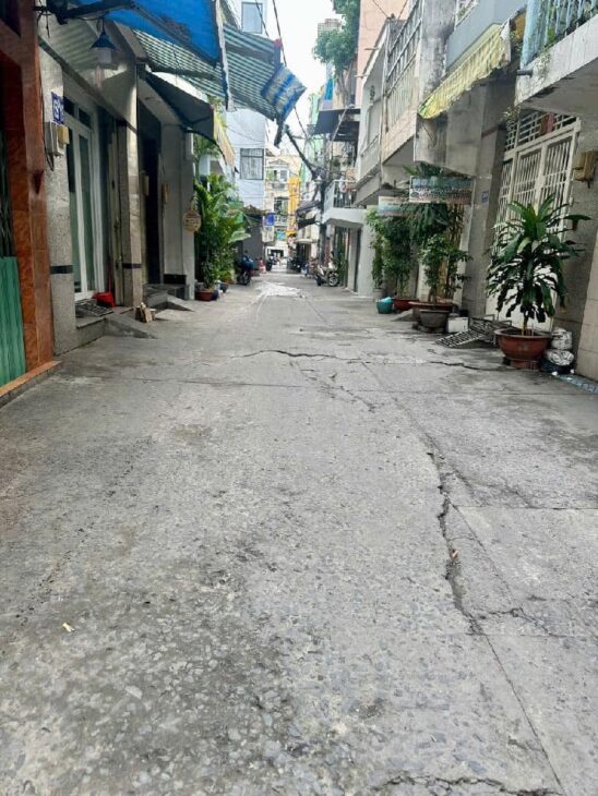 BÁN NHÀ HẺM Ô TÔ, 3 TẦNG, 49M², 4PN, 3WC, QUẬN 8 – GIÁ 7.7 TỶ, SỔ HỒNG