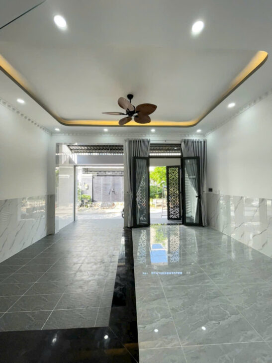 Nhà hẻm xe hơi Lê Văn Lương, 6×13.5m, 4 tầng, giá 7.8 tỷ