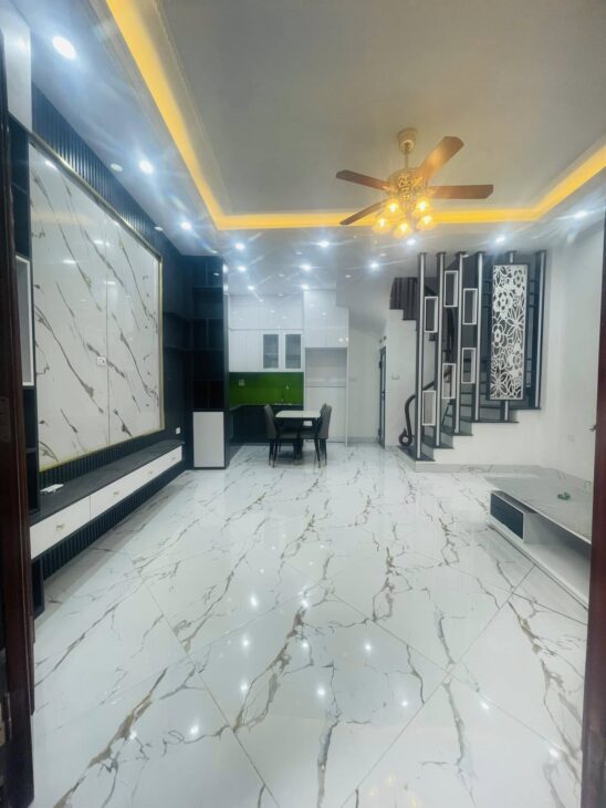 * ĐẠI TỪ – HOÀNG MAI – HN