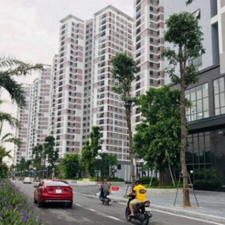 Bán chung cư thái hà bộ công an ct4 cc69 70m2 4,9 tỷ 3 bước Công Viên