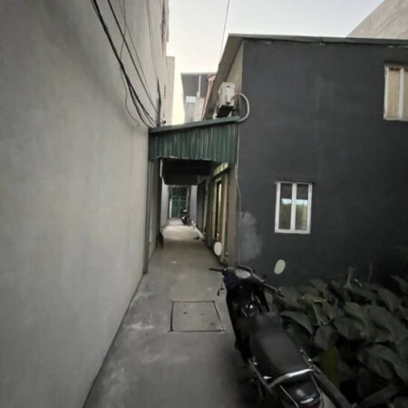 Bán nhà đường Hoà Bình ( tổ 14 Yên Nghĩa) giá 3.2 tỷ, diện tích 45m2, đất, mặt tiền 5m