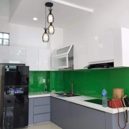 Cần bán gấp nhà NGUYỄN KIỆM, PHÚ NHUẬN, hxh, 5 phòng, giá 5.4 tỷ.