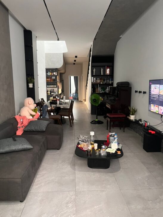 Bán gấp nhà 4.3m x 15m, 4 lầu, NGUYỄN THÁI SƠN, HXH, 5.6 tỷ