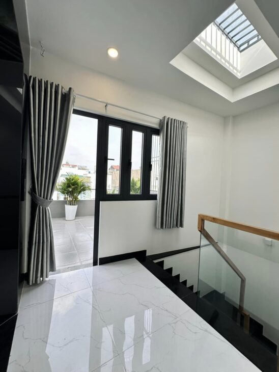 Bán nhà 5 tầng, 39m², Full nội thất, Ngọc Thụy Long Biên – Giá hấp dẫn 5,75 tỷ