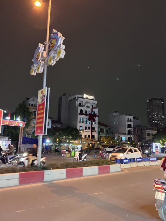 Phân lô , oto tại Vạn Phúc Hà Đông 45m2 nhà 4 tầng mà chỉ nhỉnh 9 đ. Ngõ thông , gần phố , nhà đẹp