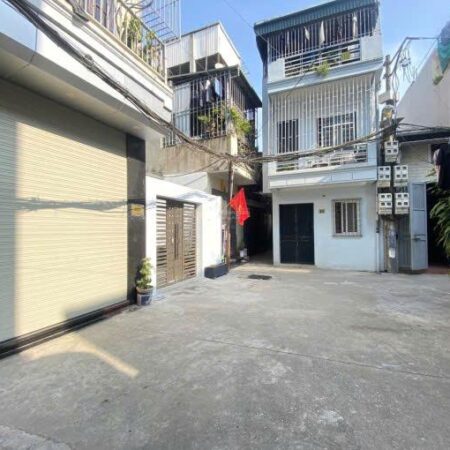 Bán 68M nguyễn khoái tặng nhà ô tô dừng đỗ cửa ngày đêm vào nhà hoàng mai Bán 68M nguyễn khoái tặng nhà ô tô dừng đỗ cửa ngày đêm vào nhà hoàng mai