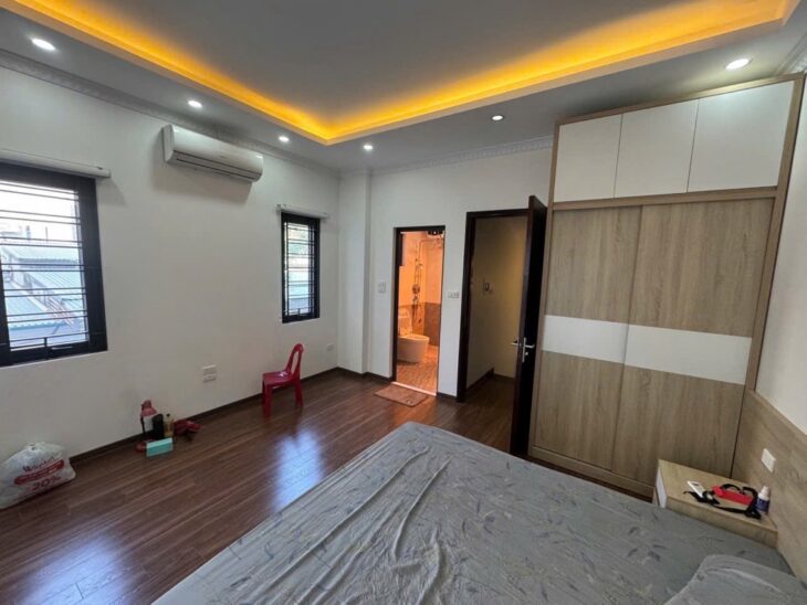 BÁN NHÀ Đẹp NGUYỄN SƠN,LONG BIÊN-Ô tô – 48M², NHỈNH 8 TỶ (TL)