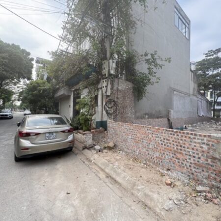 Bán đất Gia Quất – Ô tô tải tránh – Dân trí tuyệt vời -Phân Lô -40m2 nhỉnh 6.75 tỷ ( Thơng Lượng)