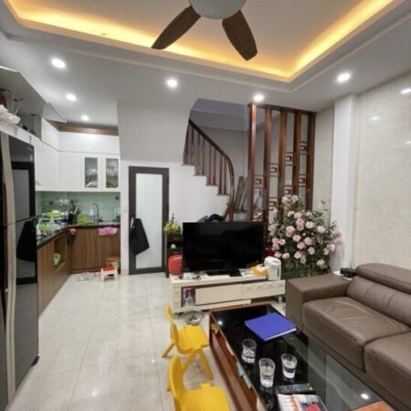 Bán Nhà Đẹp Ngọc Thuỵ – Nở Hậu – Full Nội Thất -morninh đỗ cổng- 5 tầng Nhỉnh 5 Tỷ Bán Nhà Đẹp Ngọc Thuỵ – Nở Hậu – Full Nội Thất -morninh đỗ cổng- 5 tầng Nhỉnh 5 Tỷ