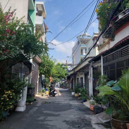 32m – Hoàng Hoa Thám – HXH – 3.6 tỷ