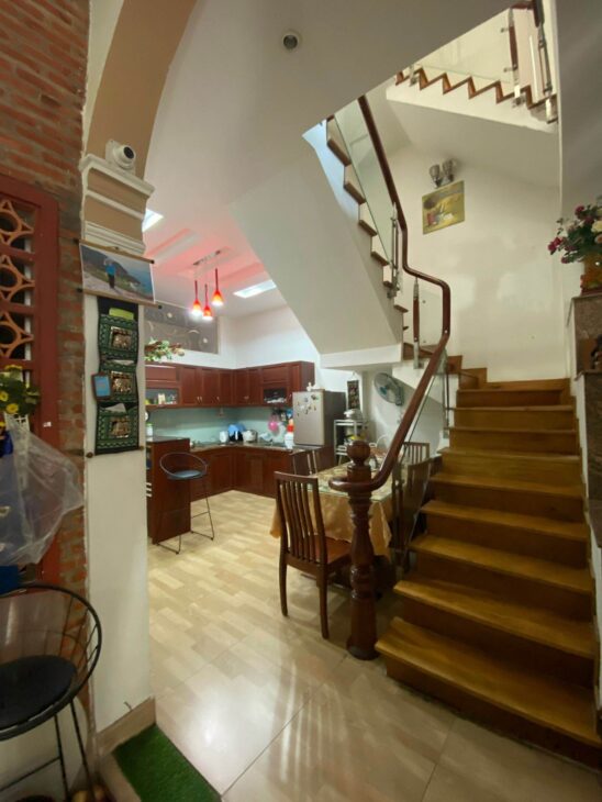 Bán gấp đi định cư đường PHAN VĂN TRỊ, 4 LẦU, 5 PHÒNG, 6.2 tỷ.