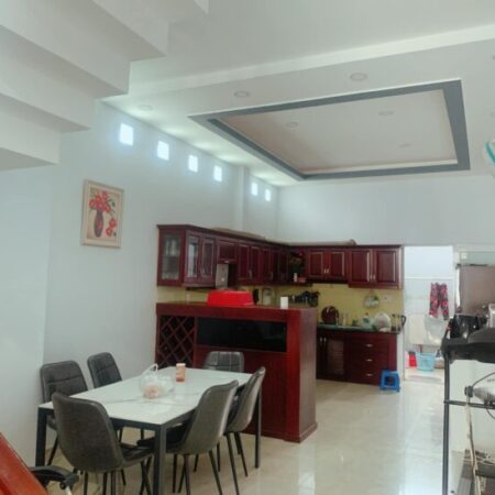Bán nhà CÔ GIANG, PN, 5.15 TỶ, 3 phòng, 4m x 12m Bán nhà CÔ GIANG, PN, 5.15 TỶ, 3 phòng, 4m x 12m