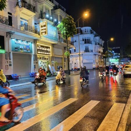 Giảm 3.5 tỷ bán gấp nhà QUANG TRUNG, 15 TỶ, 5m X 19m Giảm 3.5 tỷ bán gấp nhà QUANG TRUNG, 15 TỶ, 5m X 19m